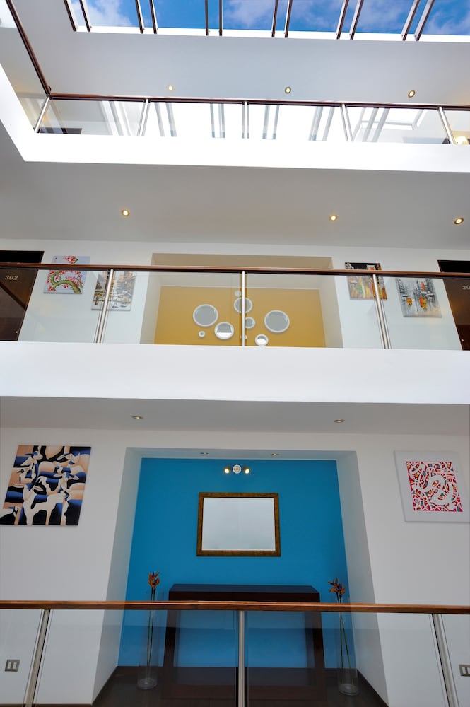 Mint Hotel 2/46