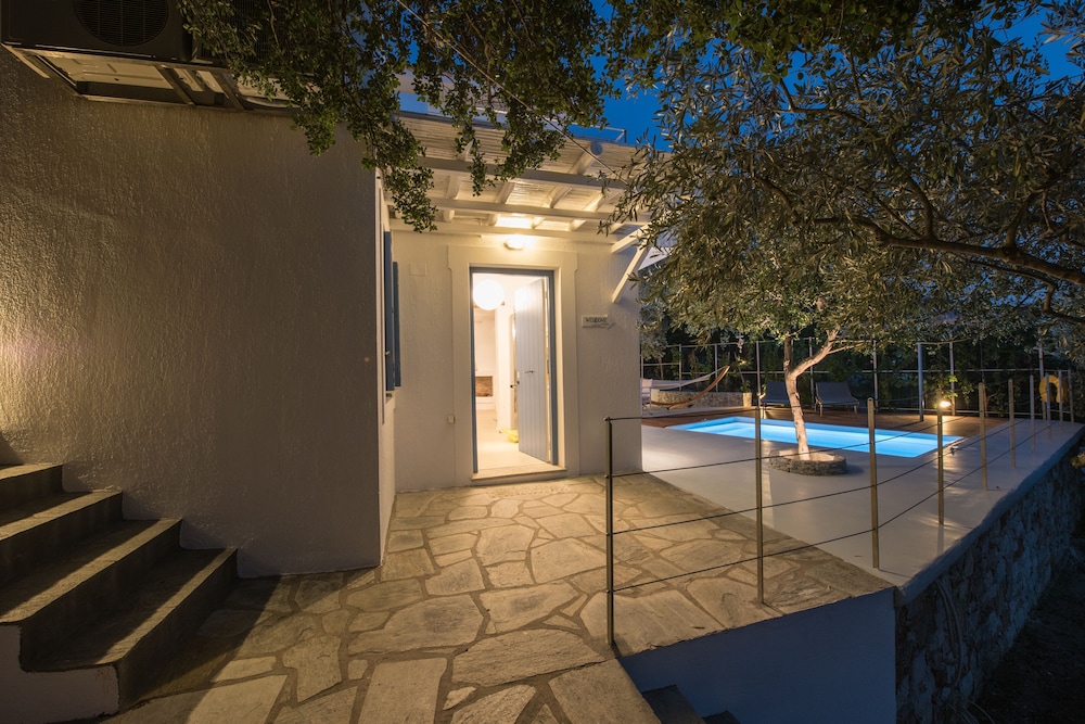 Evlalia Studios & Villas 40/50