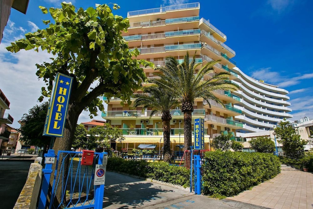 Hotel Antares 16/29
