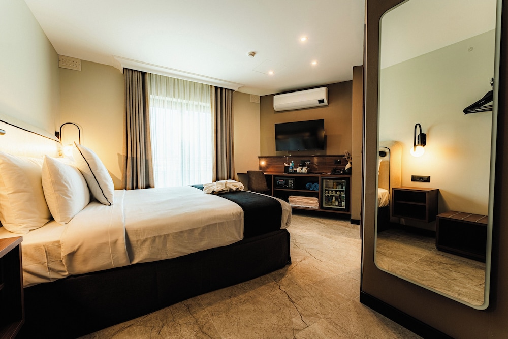 Royale Sainte Helene Boutique Hotel 18/57