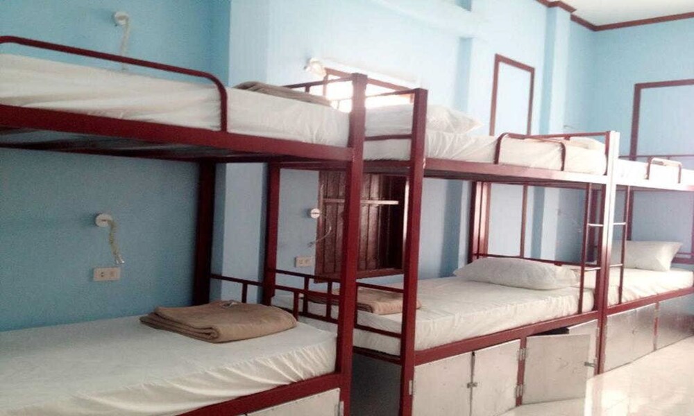 MIXED DORM