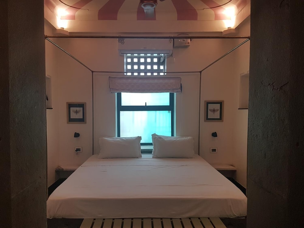 HOTEL RANGNIWAS PALACE 27/52