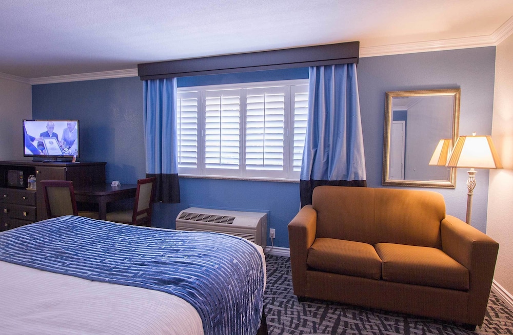 Regency Inn Los Angeles 14/29