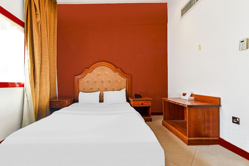 OYO 118 Revira Hotel 25/61