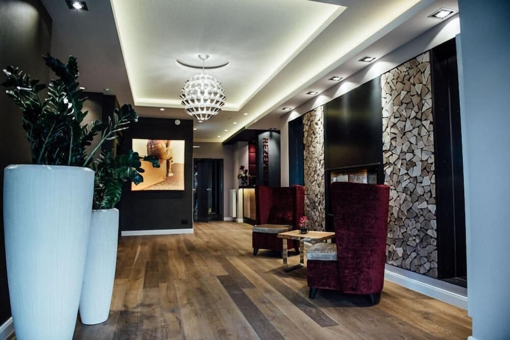 Hotel Schmachtendorf 3/50