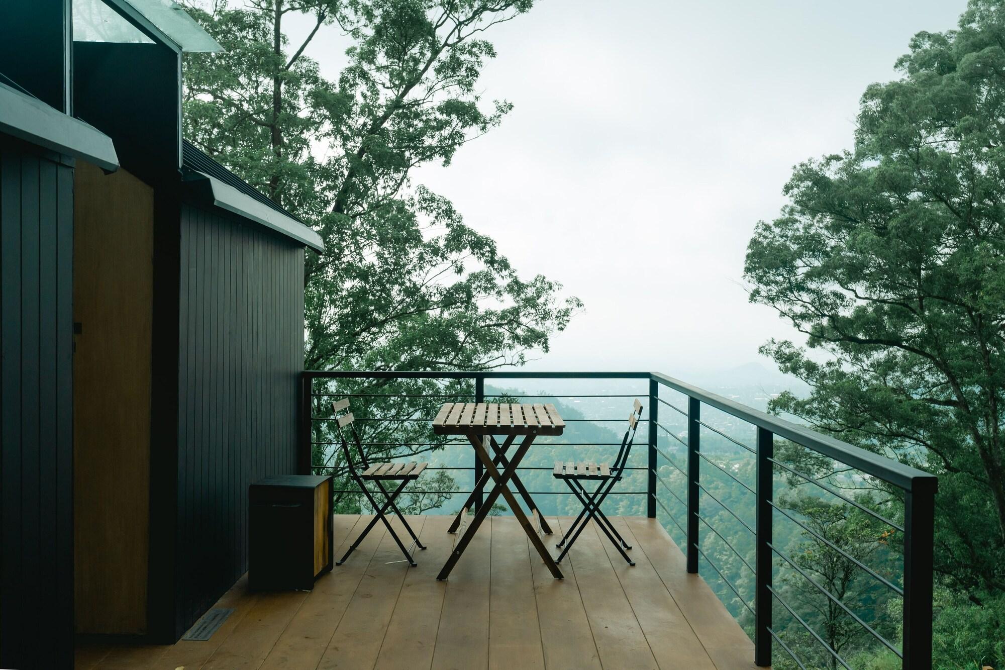 Bobocabin Coban Rondo Malang 2/23