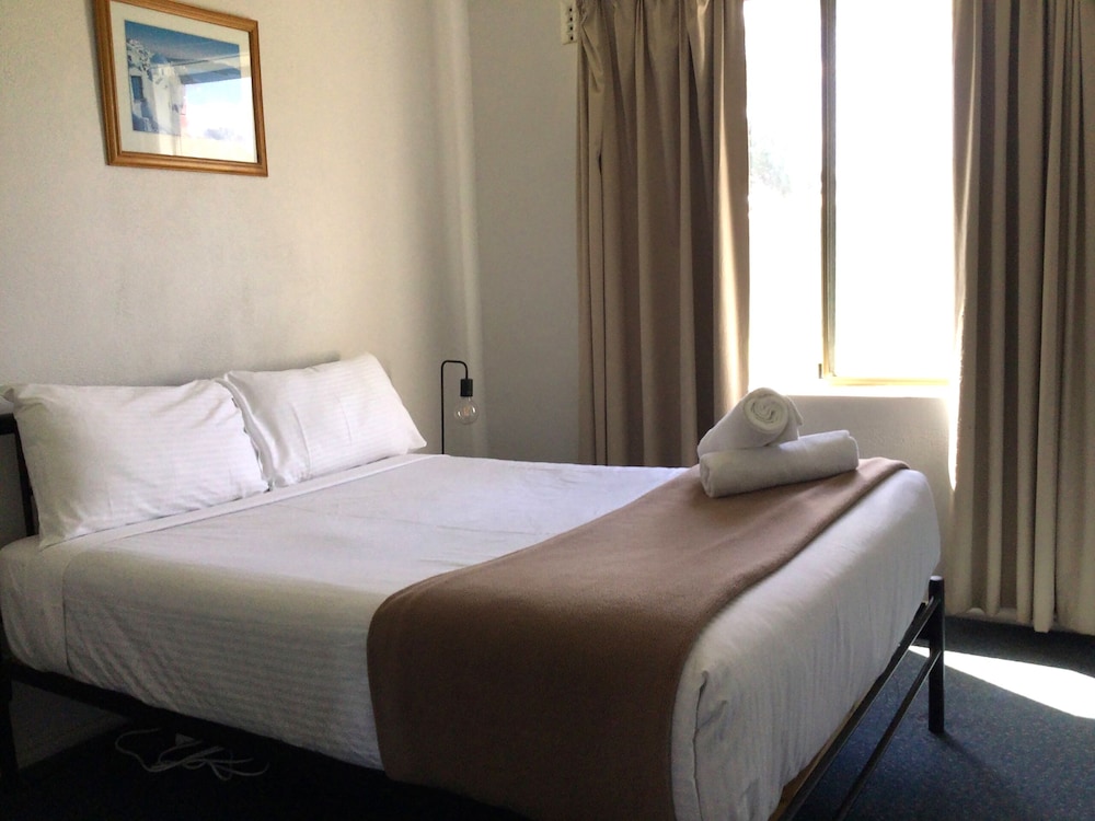 2 Bedrooms, Standard, 1 Double and 3 Bunk Beds, Pet Friendly, Patio