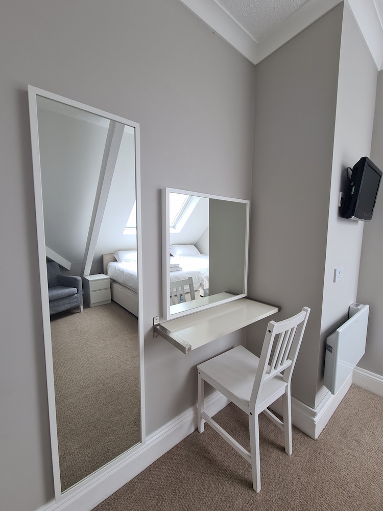 Carnmarth Hotel 38/50