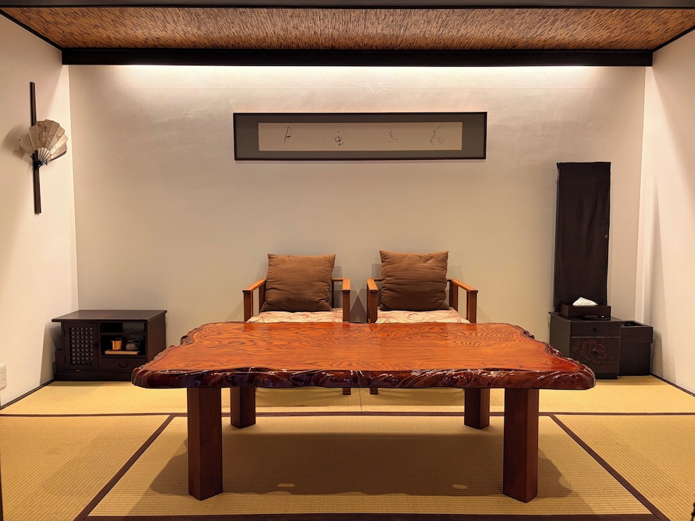 Toshiharu Ryokan 33/50