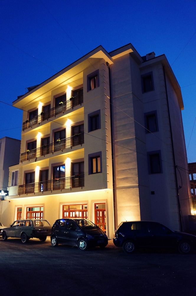 Sar Otel Boutique Hotel in TIRANA