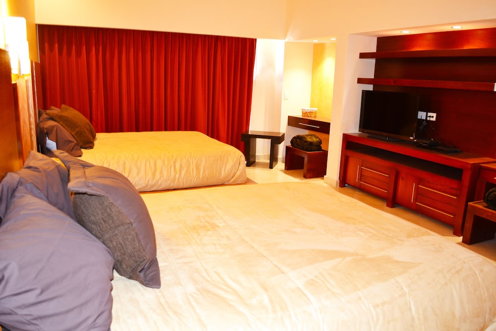 Hotel Palmas De Cortez 19/50