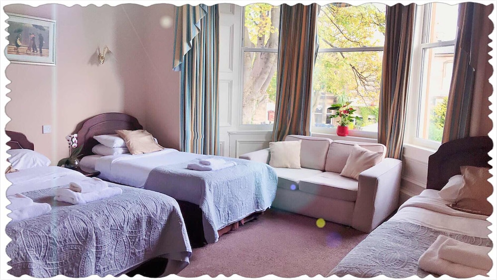 Auld Reekie Guest House 10/25