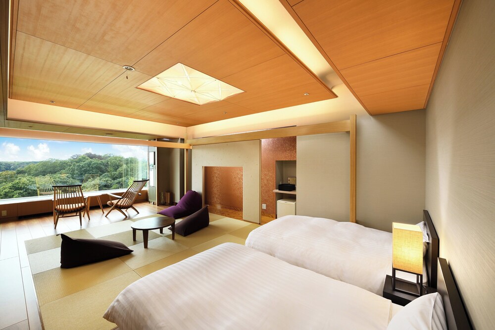Kikusuitei (Chugoku Kappo Ryokan Kikusuitei) 24/65