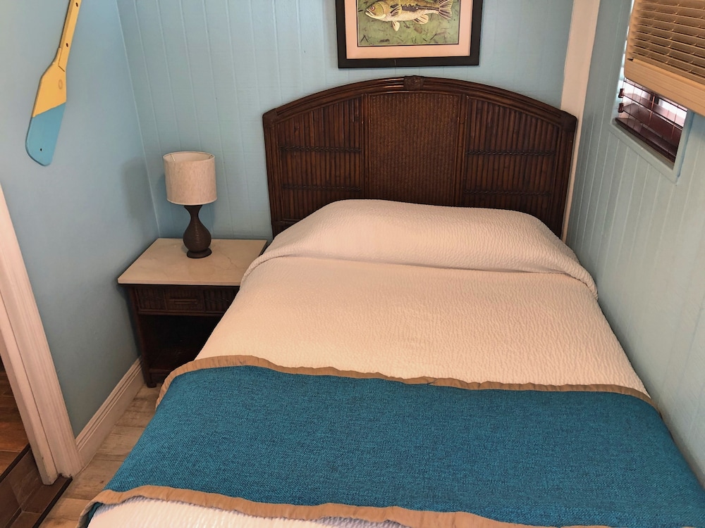 The Pelican Key Largo Cottages 15/76