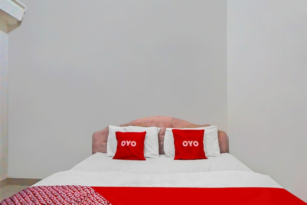OYO 94077 99 Residence 9/15