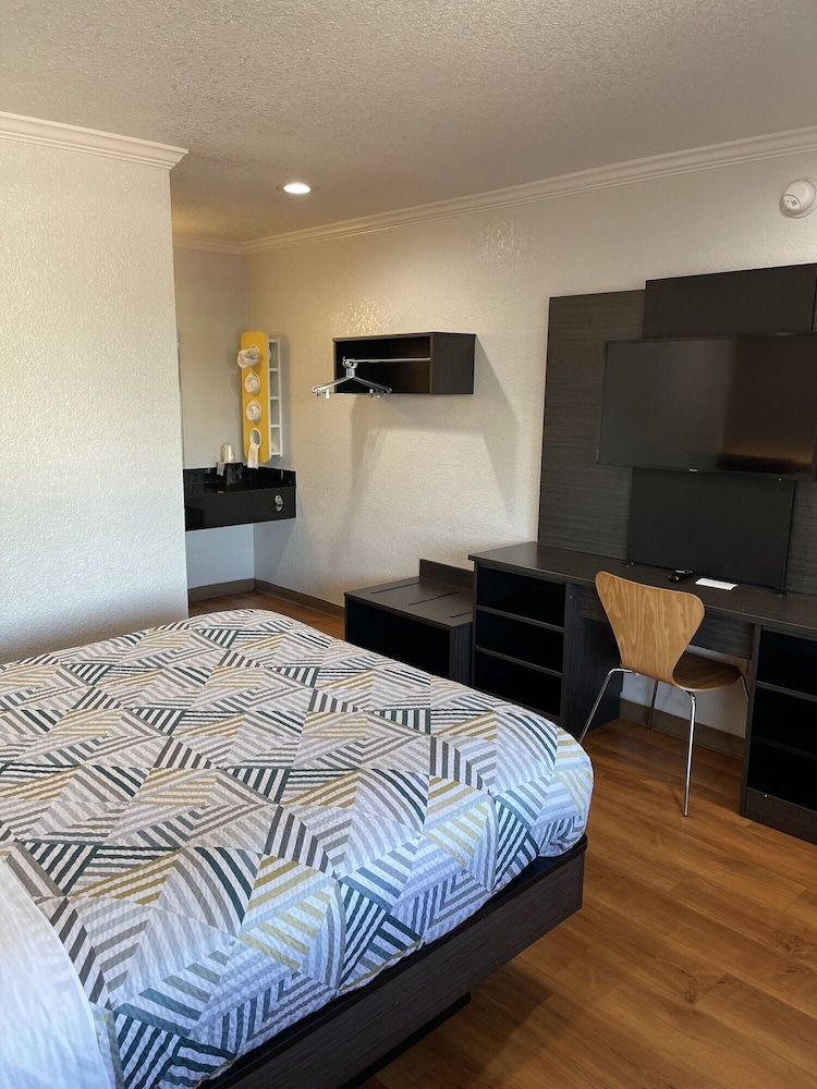 Motel6 Sacramento, CA - Downtown 31/60