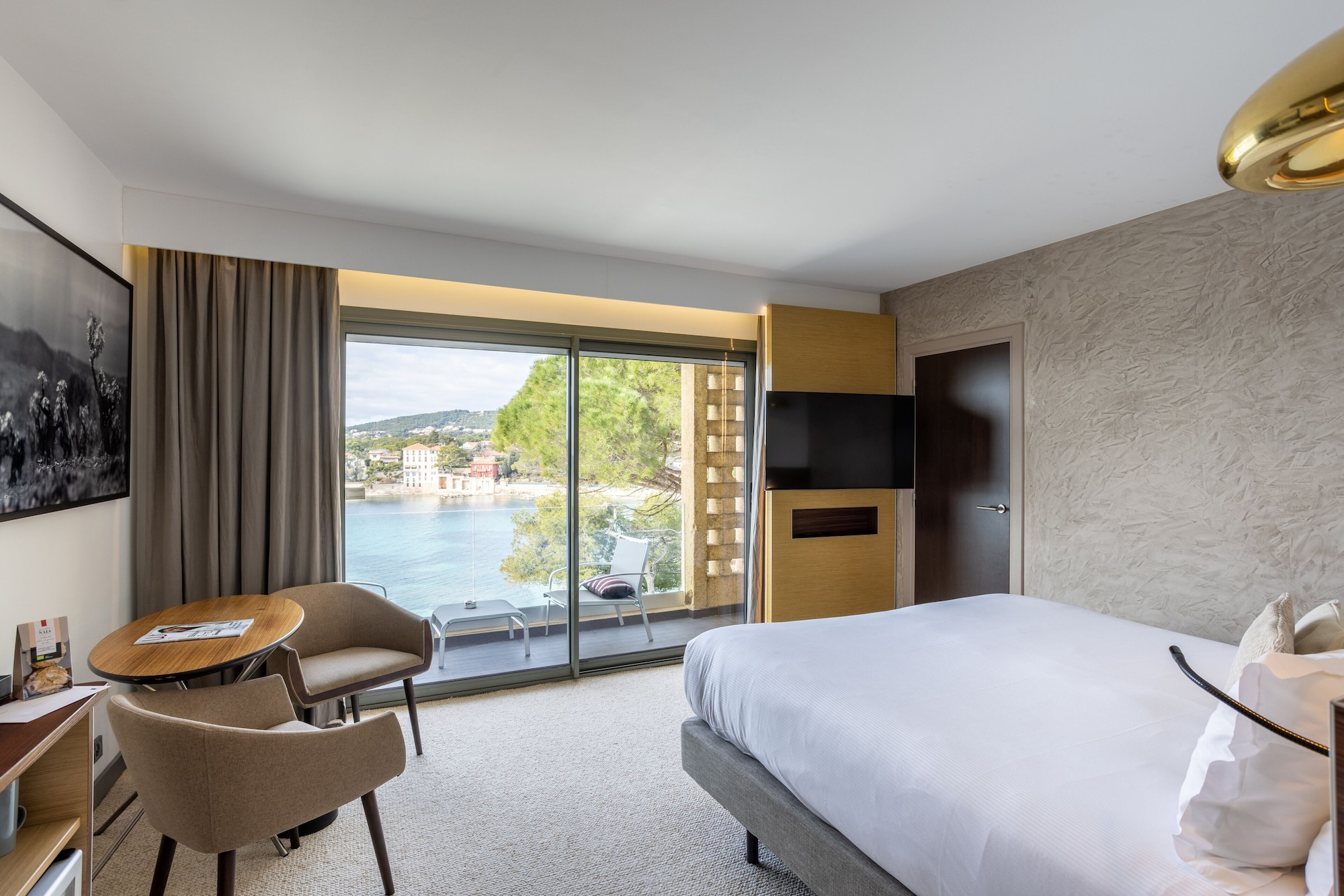 Premium, Queen Bed, Sea View