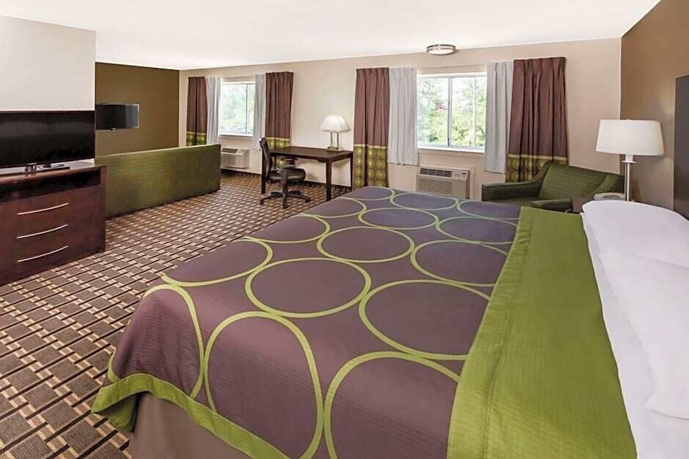 Americas Best Value Inn Suites Phenix City 10/21