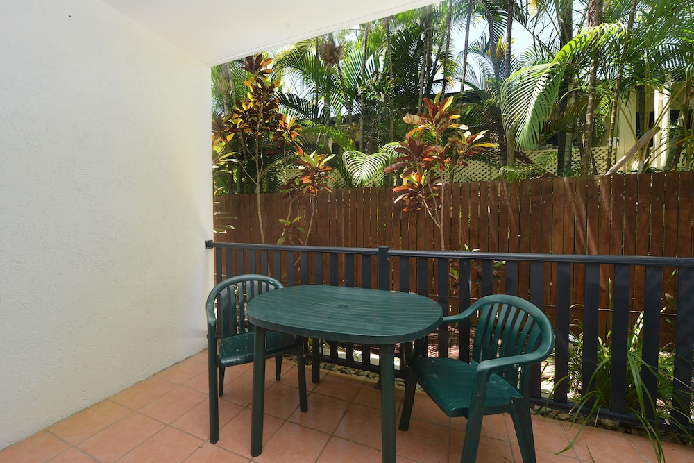 Latitude 16 Tropic Sands 36/51