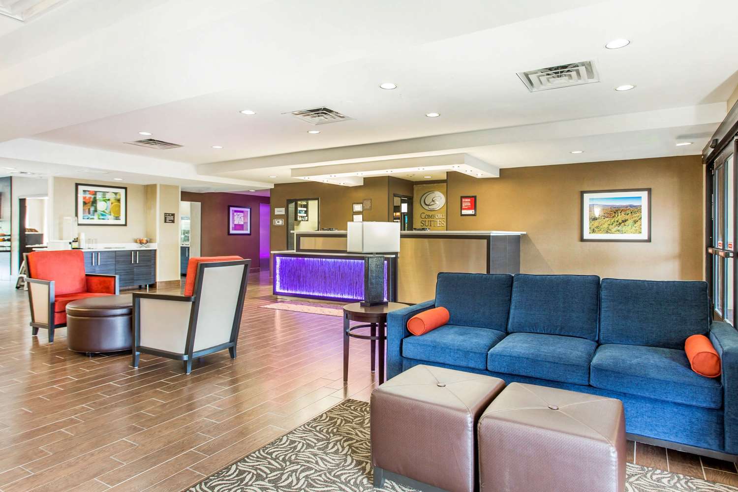 Comfort Suites Clinton Near Presbyterian College 9/16