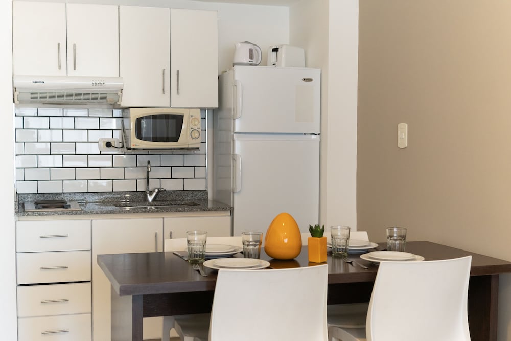 ISI BAIRES APART & SUITES 61/68