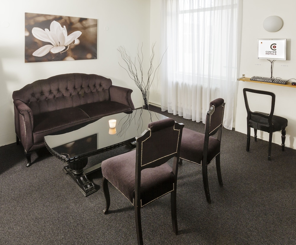 CENTERHOTEL SKJALDBREID 33/45