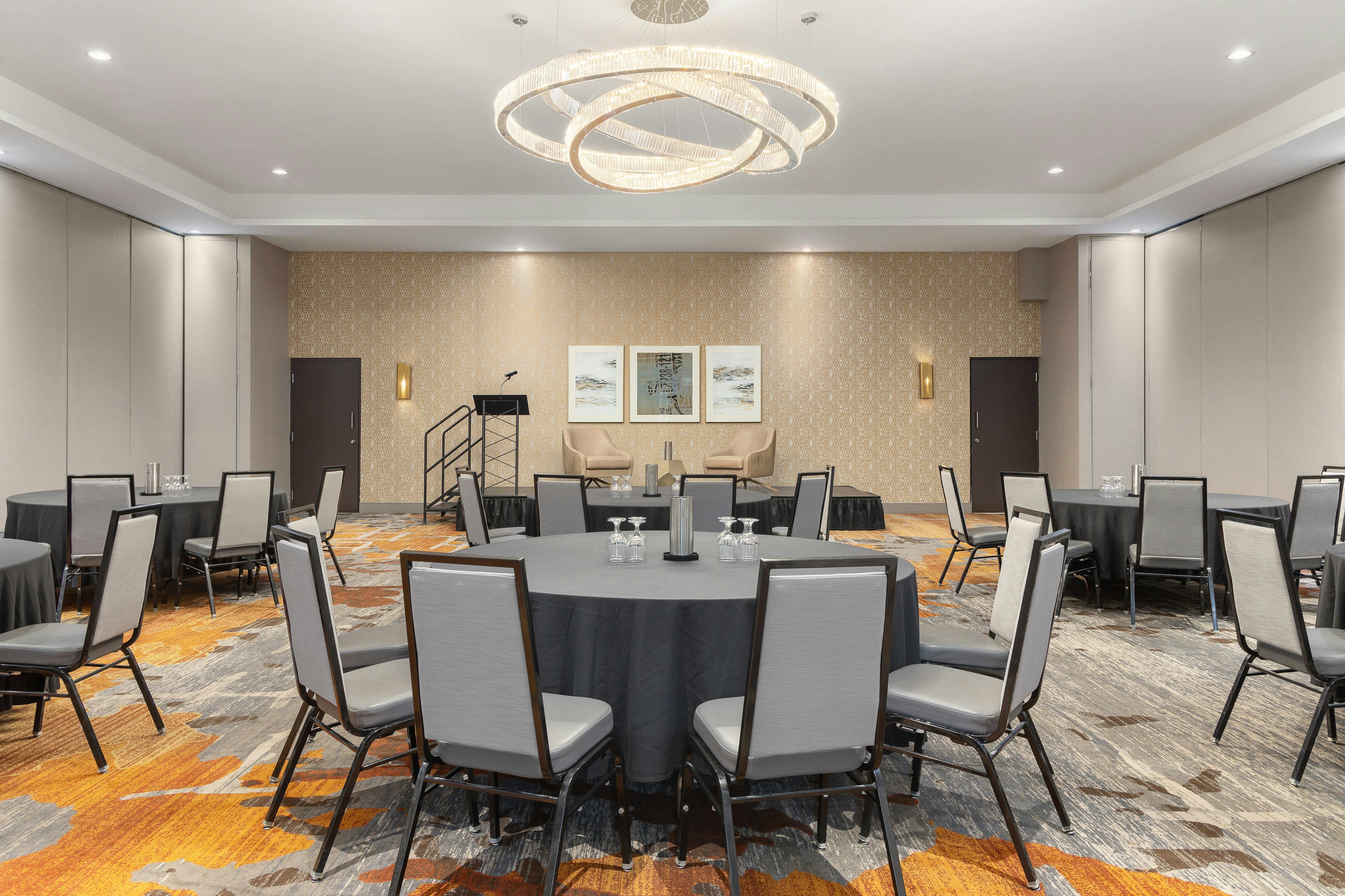 DoubleTree by Hilton Kitchener 29/36