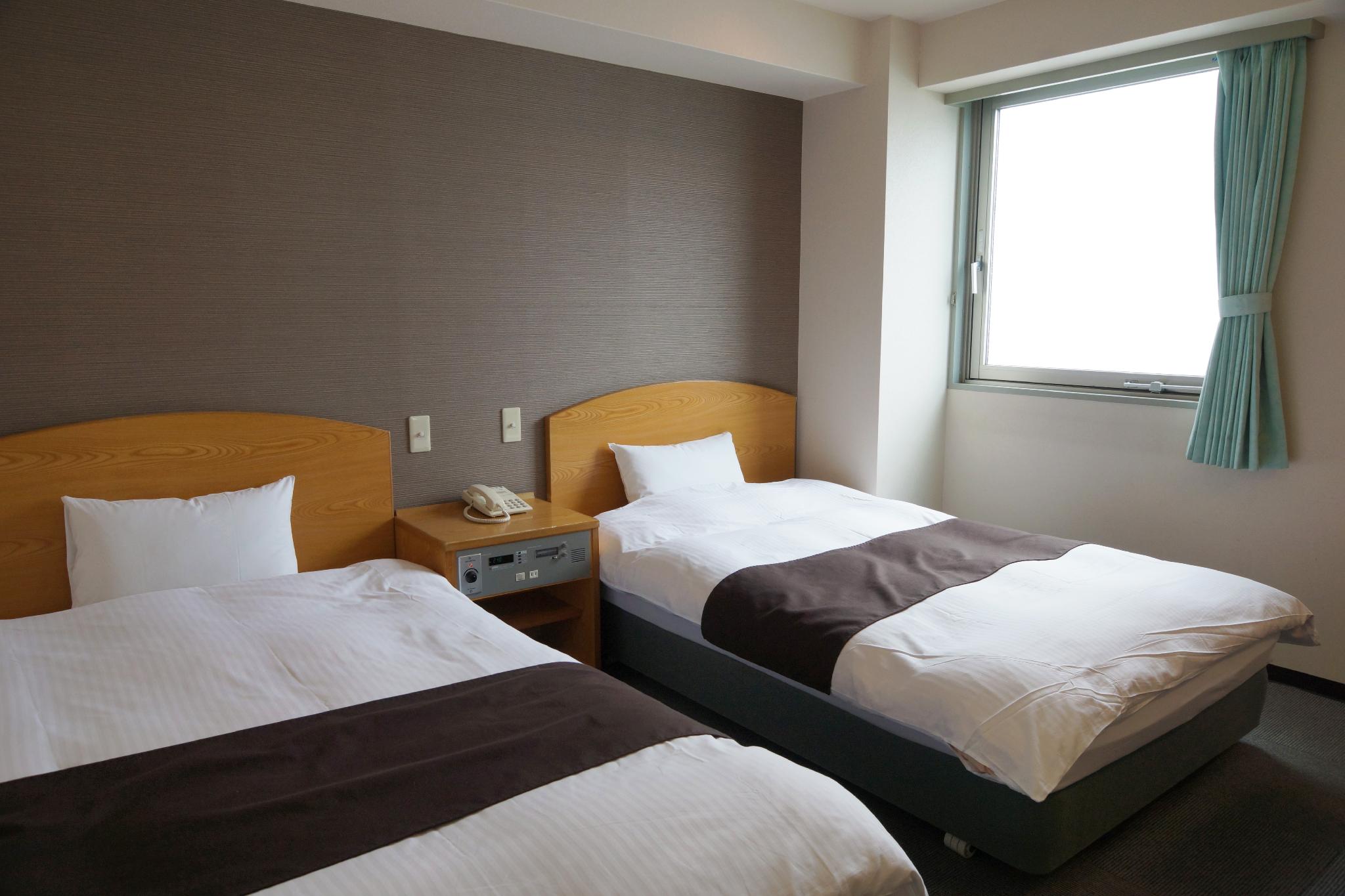 Semi Room, 2 Semi Double Beds
