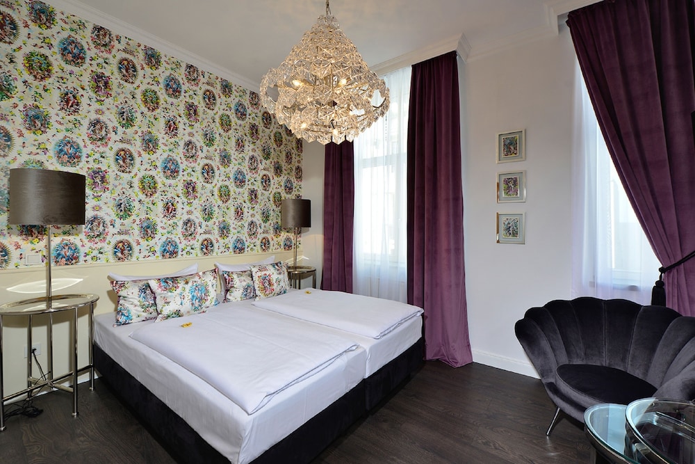 DOMSTERN HOTEL 7/64