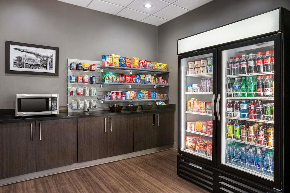Days Inn & Suites by Wyndham Murfreesboro 5/19