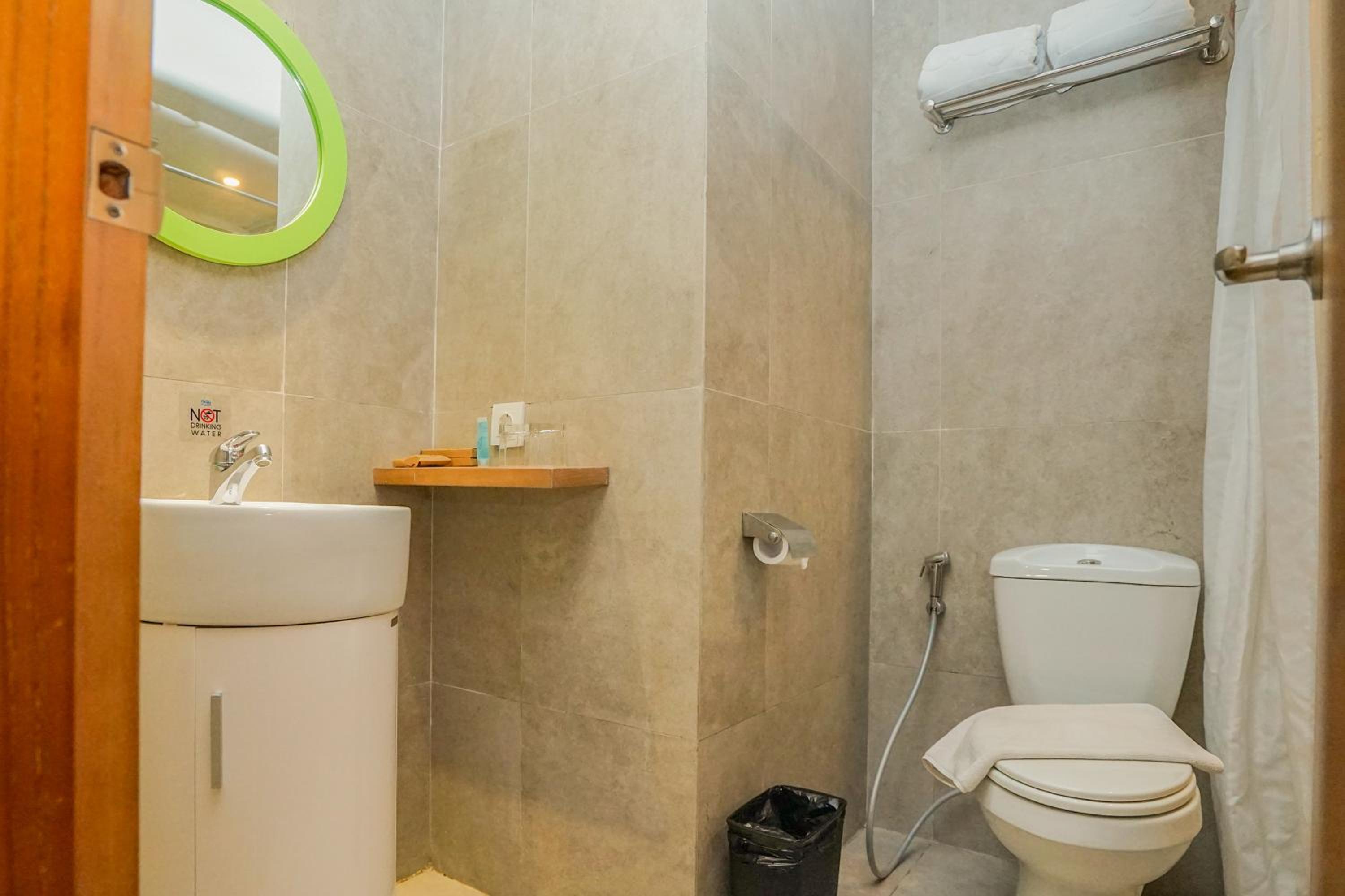 غرفة عائلية، Radja Art And Boutique Hotel Semarang 2/7