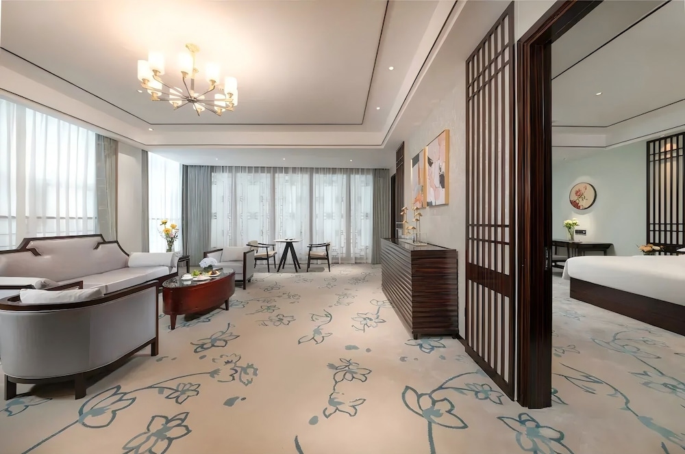 Jurong Shuguang International Hotel 2/41