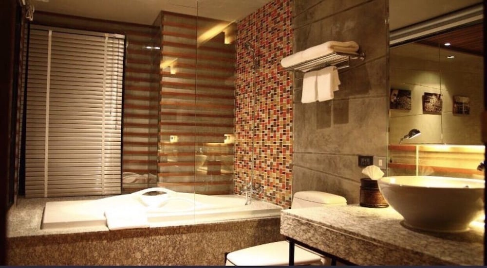 Fusion Suites 48/50