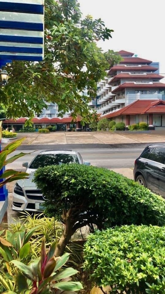 Supar Royal Beach Khanom 36/46