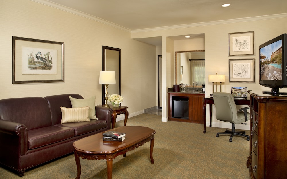 Ayres Hotel Suites Costa Mesa Newport Beach 19/50