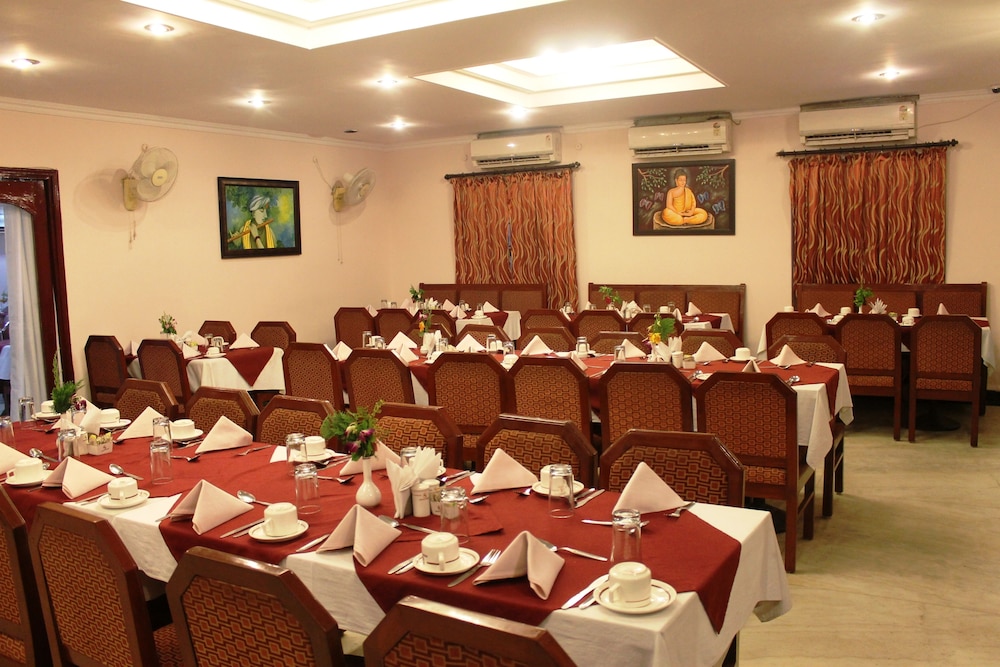 Hotel Sujata 51/64
