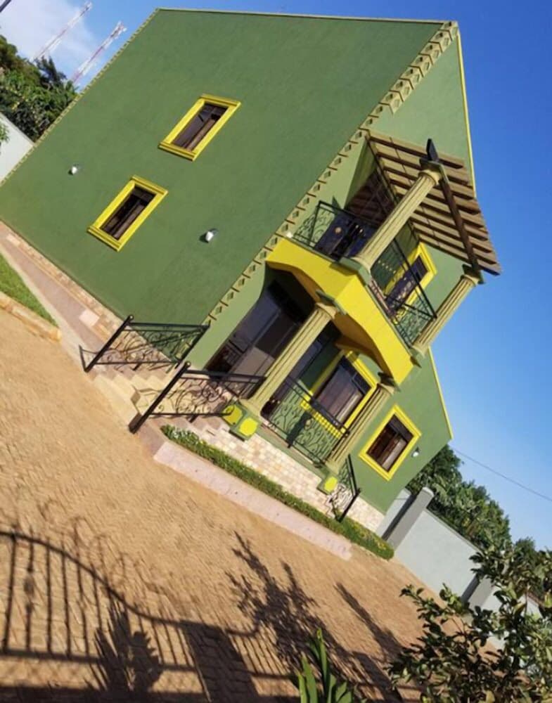 Greens Guest Homes 43/48