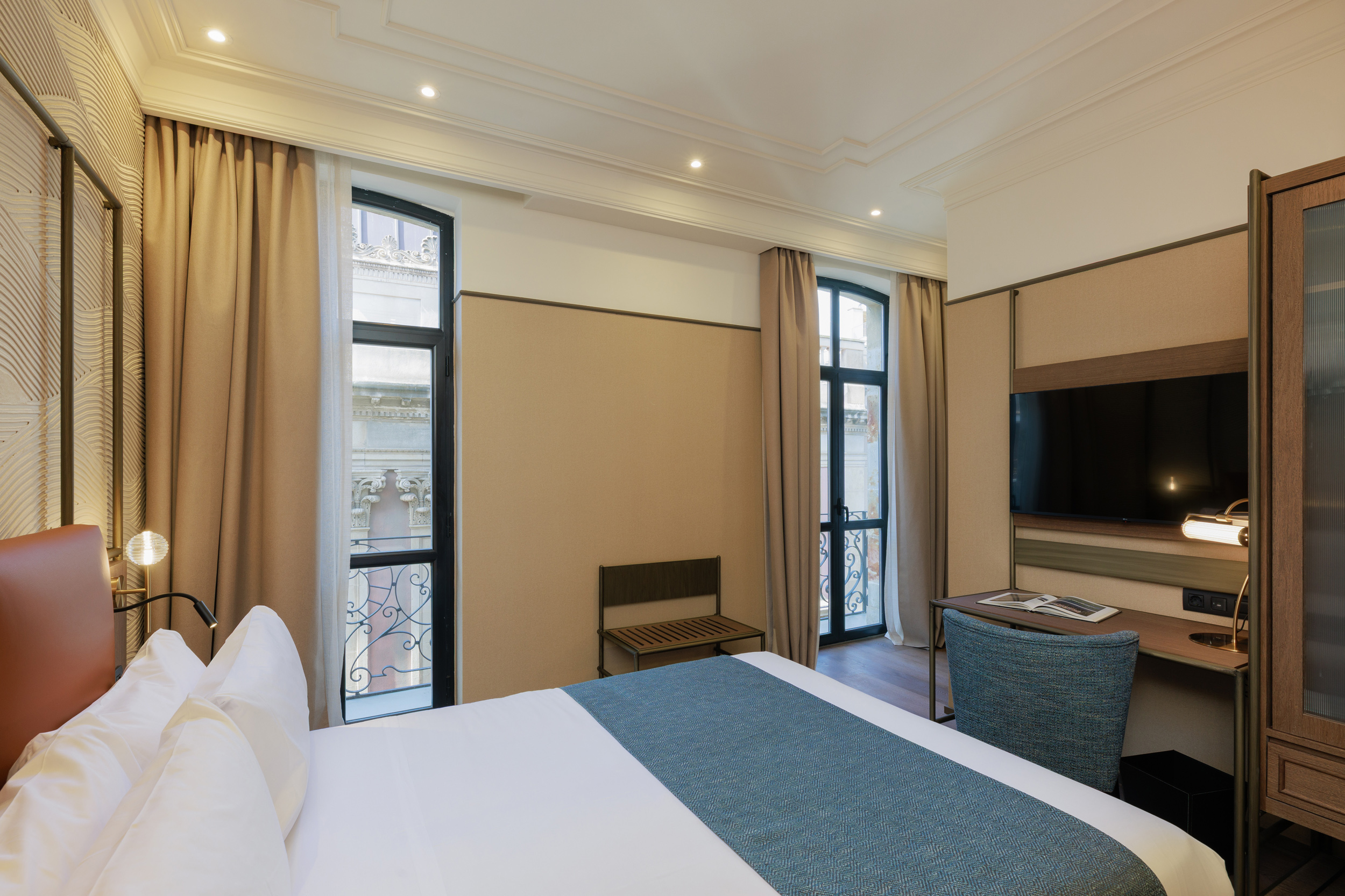 Room, Single, Double Bed