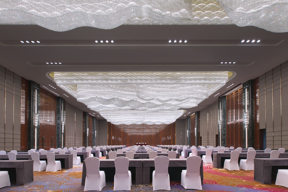 Wanda Vista Dongguan 62/70