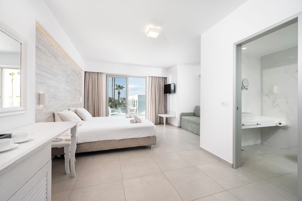 Apollon Windmill Boutique Hotel - Adults Only 60/62