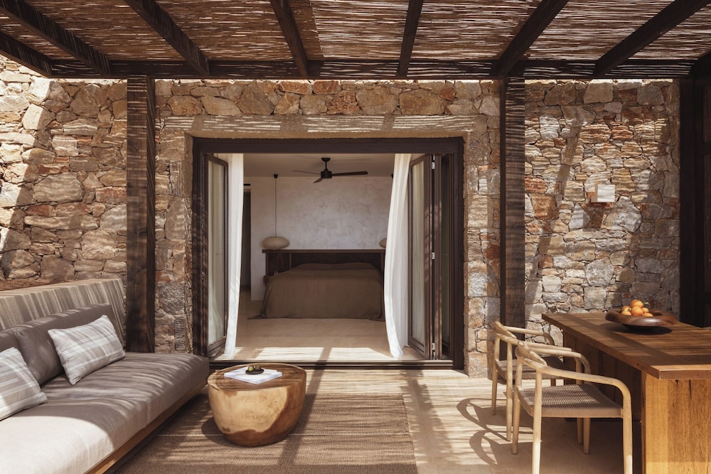 Gundari Folegandros 25/50