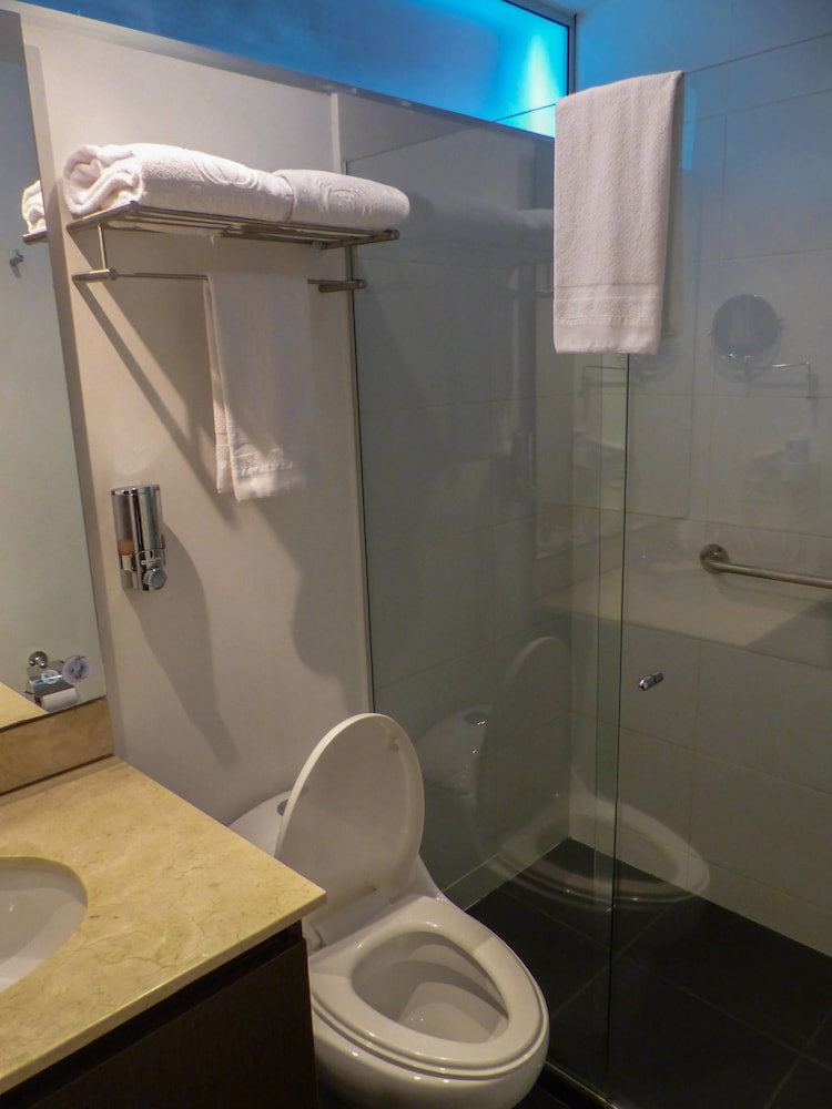 HOTEL GOLDEN PALERMO 49/50