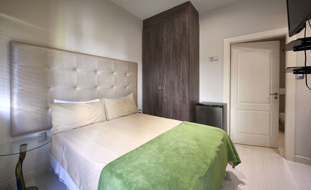 Dynasty Forest Sandown Accommodation 32/69