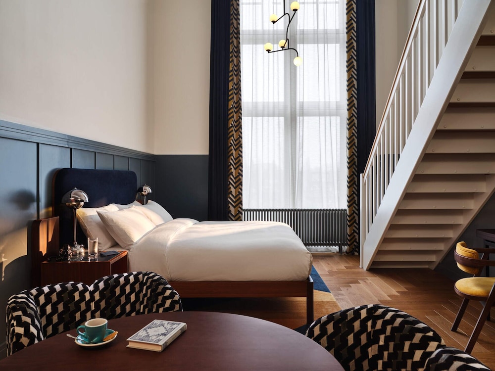 The Hoxton Lloyd Amsterdam 25/64
