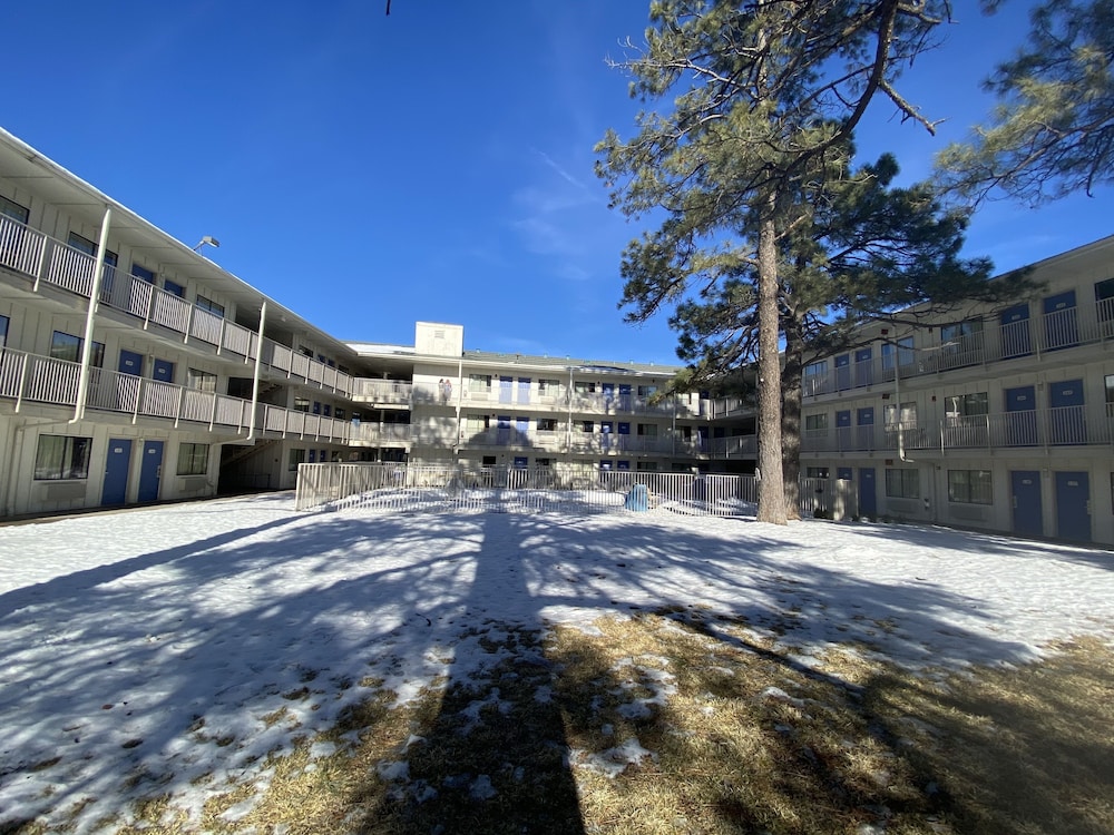 Motel6 Flagstaff, AZ - West - Woodland Village 24/50