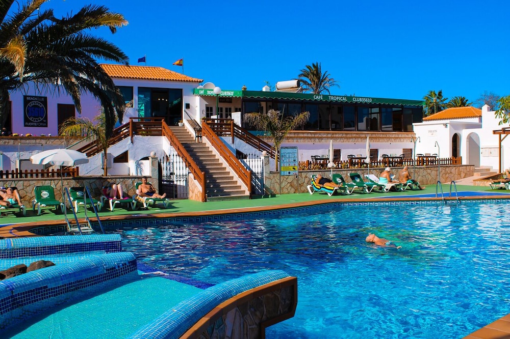 Castillo Beach Club35610 1/33
