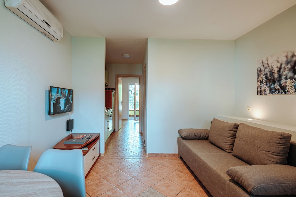 Matilde Beach Resort 20/50
