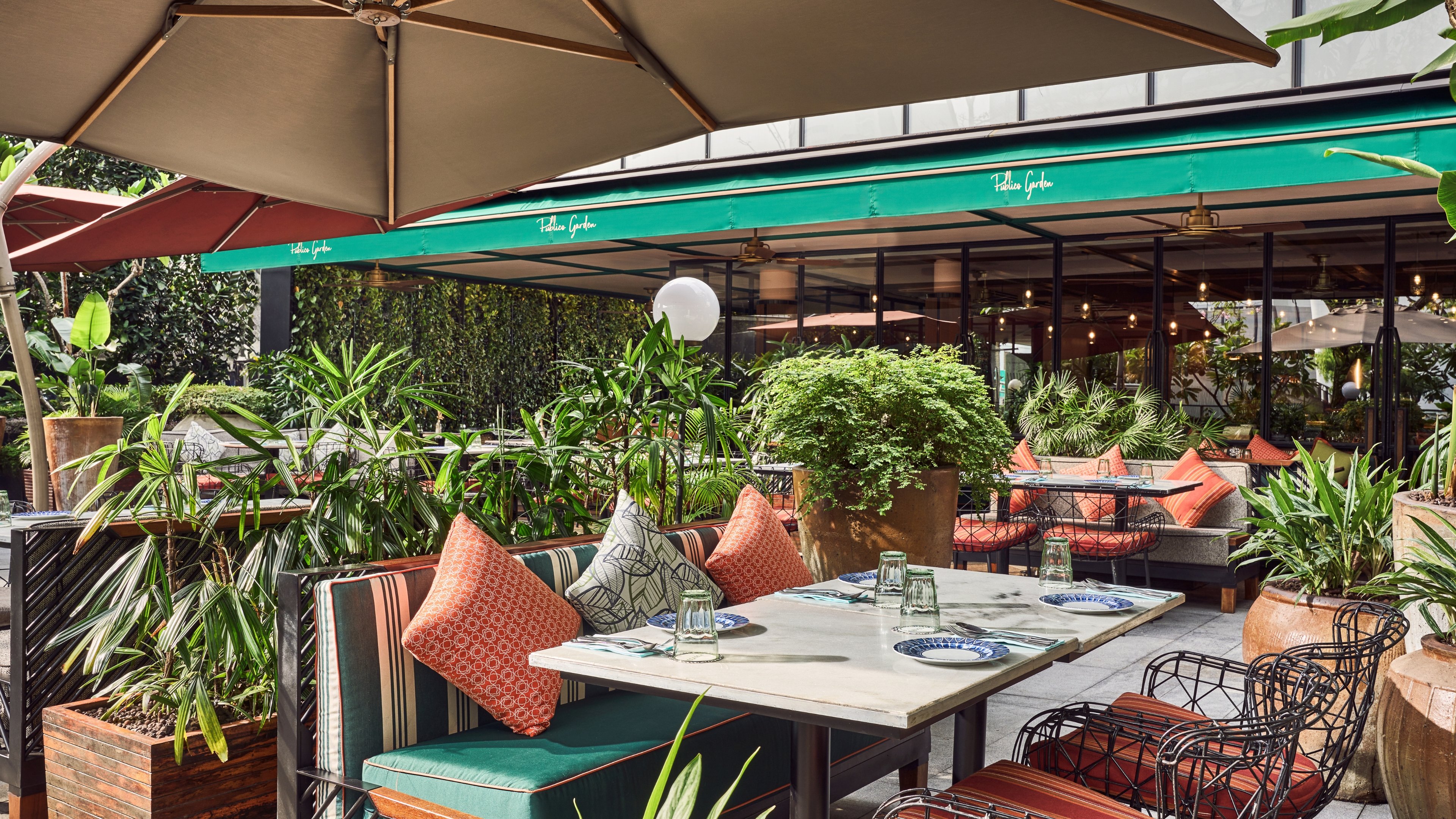 INTERCONTINENTAL SINGAPORE ROBERTSON QUAY 62/78