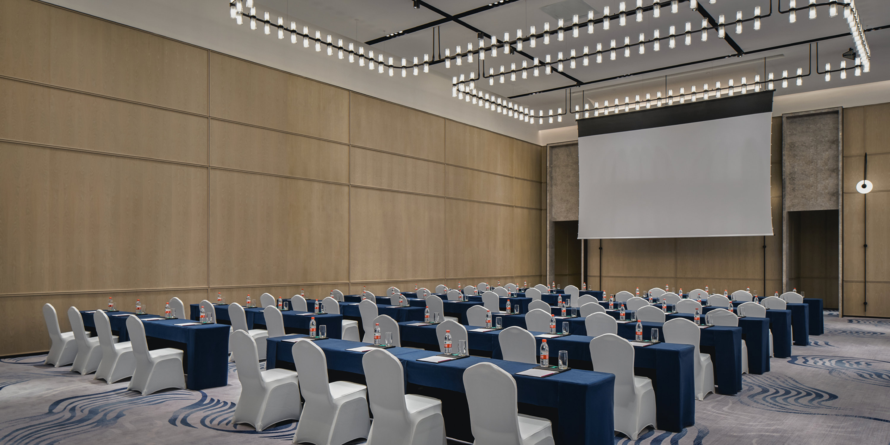 Crowne Plaza Hangzhou Riverside by IHG 36/50