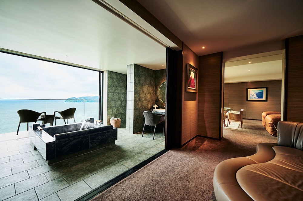 The Hiramatsu Hotels & Resorts Atami 45/66